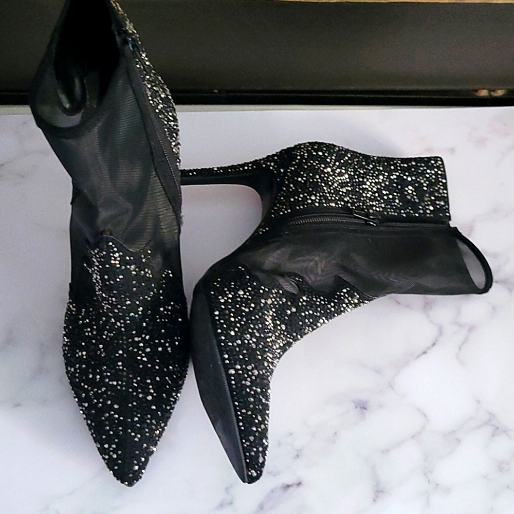 Stylish dress booties